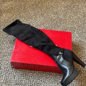 Guess Black Over-the-Knee Boots with Classic Design